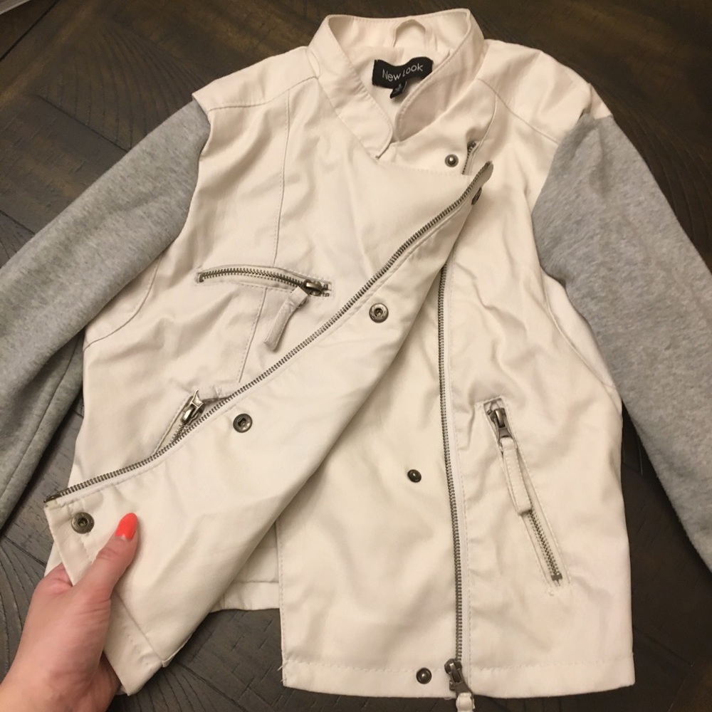 White & Gray Zipper Jacket w/ Buttons